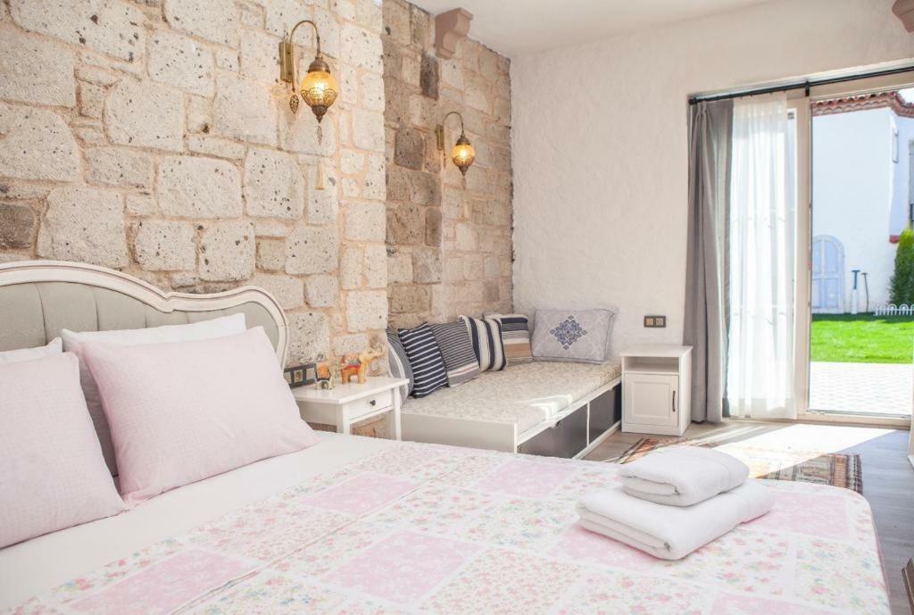 Kybele Suites אלאקאטי מראה חיצוני תמונה